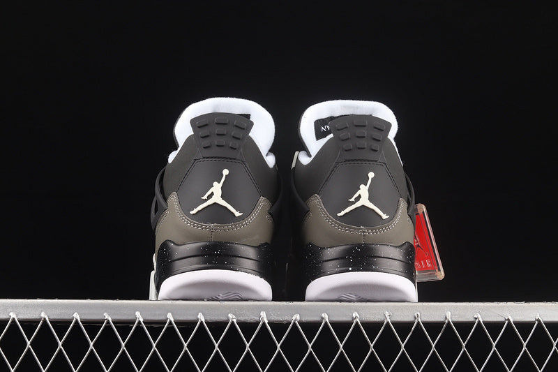 AJ4