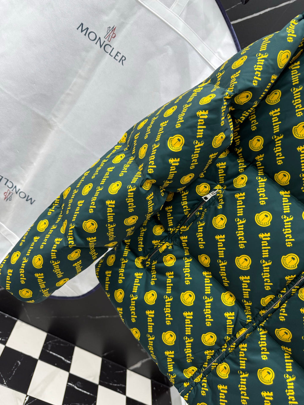 PP Sweatshirt